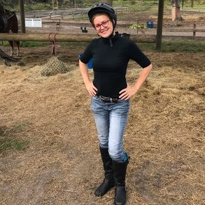 Meet your Posher, Cynthia